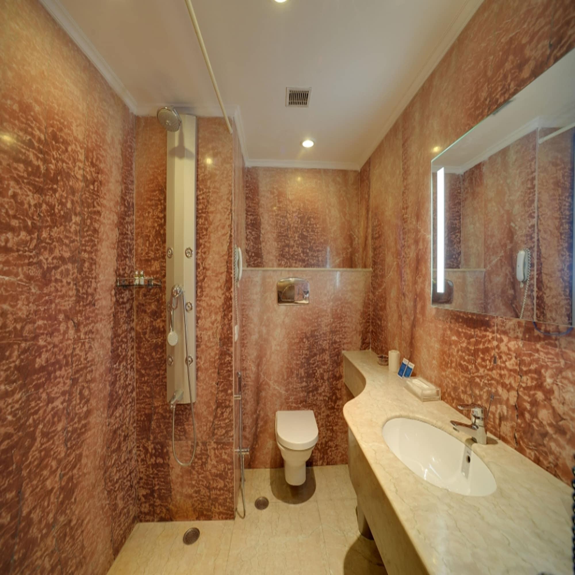 Royal Sarovar Portico Siliguri Eksteriør bilde