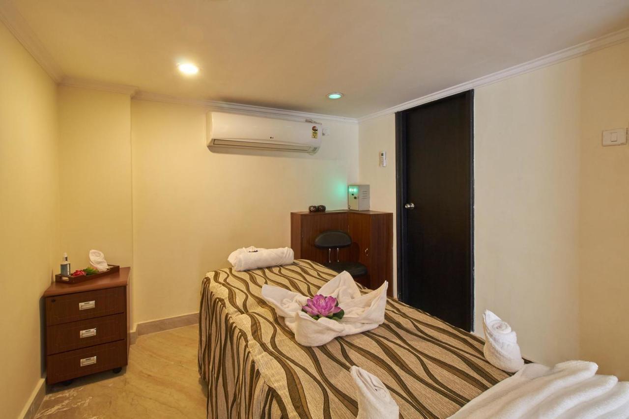 Royal Sarovar Portico Siliguri Eksteriør bilde
