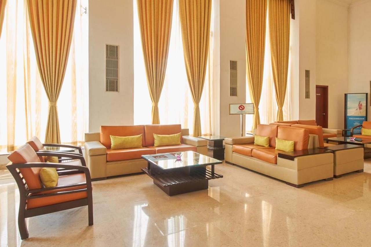 Royal Sarovar Portico Siliguri Eksteriør bilde